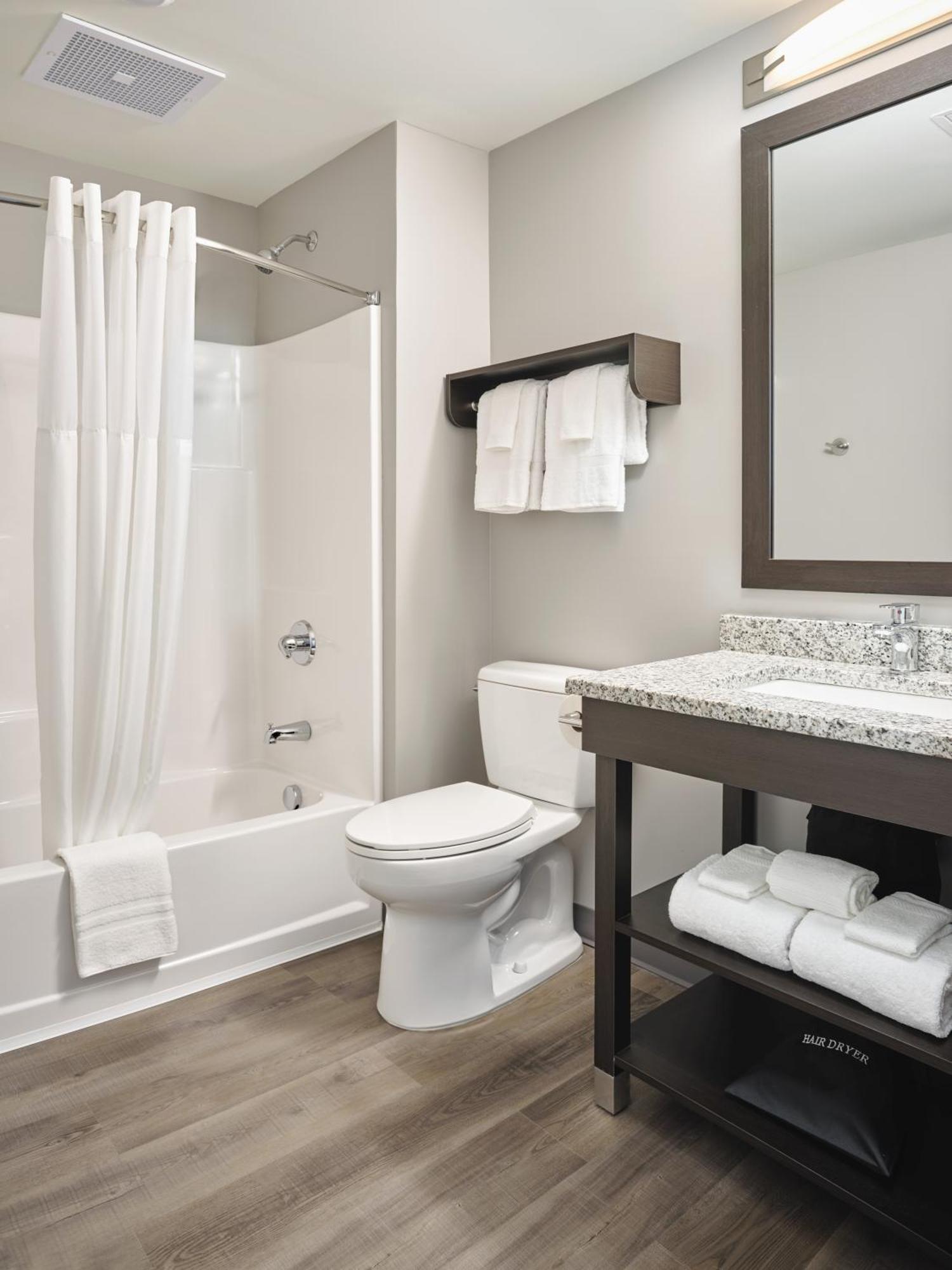 Stayapt Suites Port Arthur Bagian luar foto